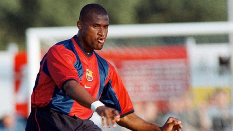 Winston Bogarde, más pena que gloria en el Barcelona – Te hablo de ...