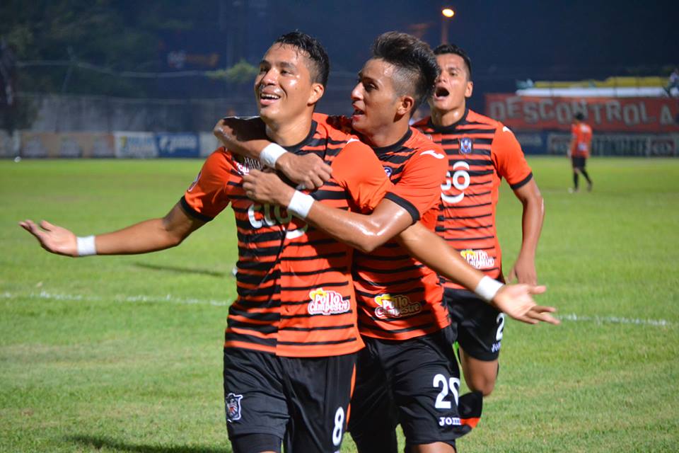 Águila vence a Chalatenango